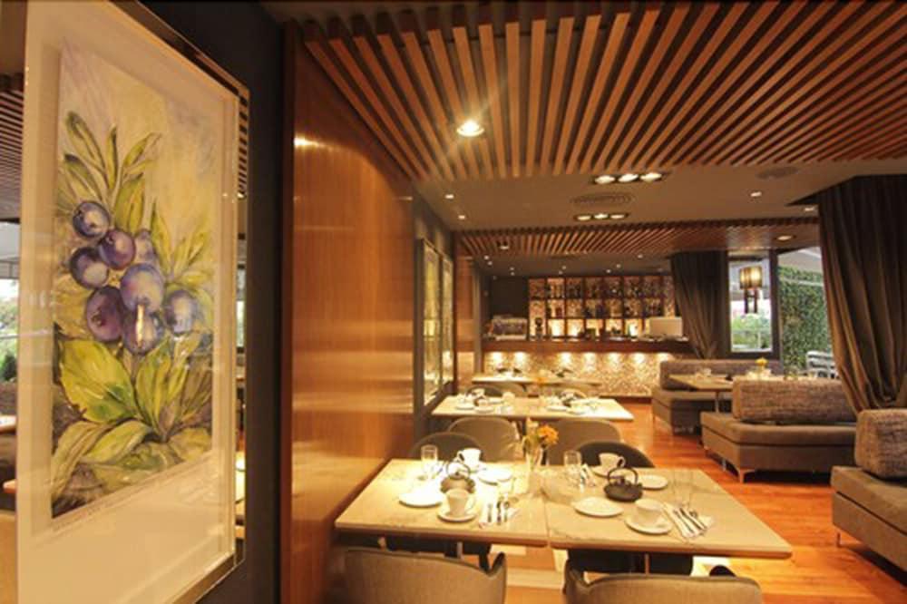 Hotel Garden Plaza 4*